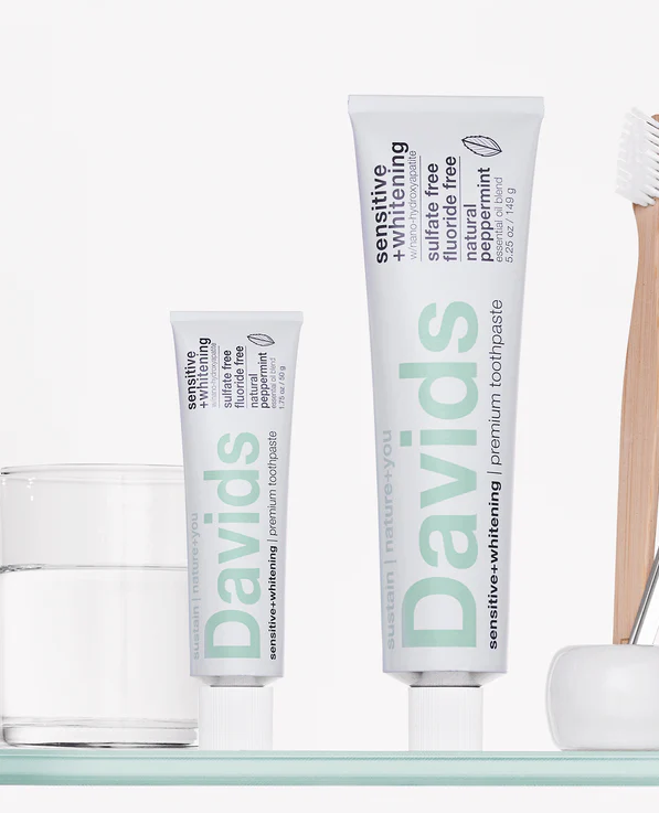 Davids Travel size premium toothpaste | sensitive + whitening | nano-hydroxyapatite | peppermint